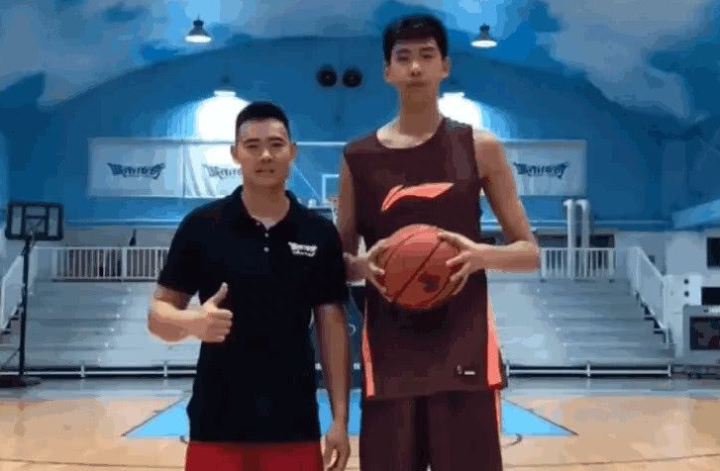cba最高的球员是谁,cba最高球员现役排名前十名