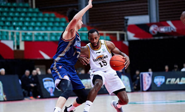 🏀杰罗姆28+5 双枪57分 阿德巴约24+9 骑士轻取热火迎开门红