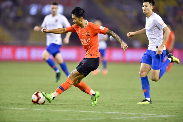 2-1！2-0！女网太疯狂，郑钦文遗憾，黑马出局，高芙和保利尼争冠