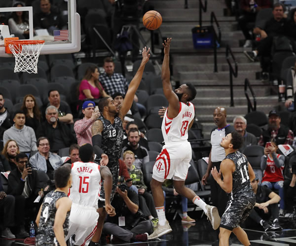 NBA实力榜爆冷引争议，卫冕冠军居首遭质疑，黑马能否逆袭？