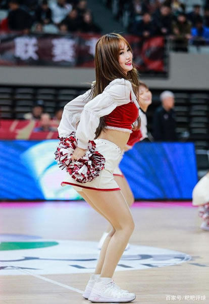美媒调侃：5个塞尔维亚籍NBA球员3个叫尼科拉 这种巧合几率大吗？