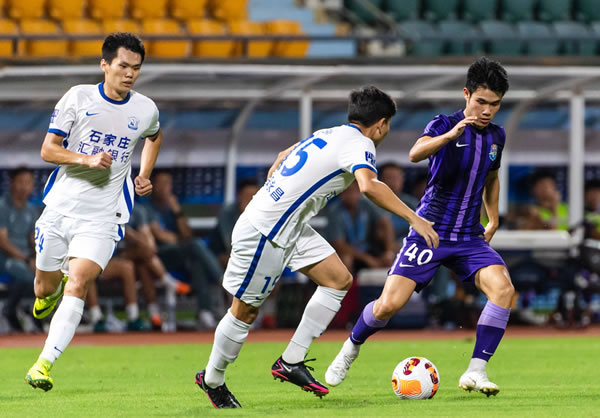 成都蓉城3-0淘汰曼谷联挺进亚冠正赛 赛后杨晨点评比赛 一针见血！